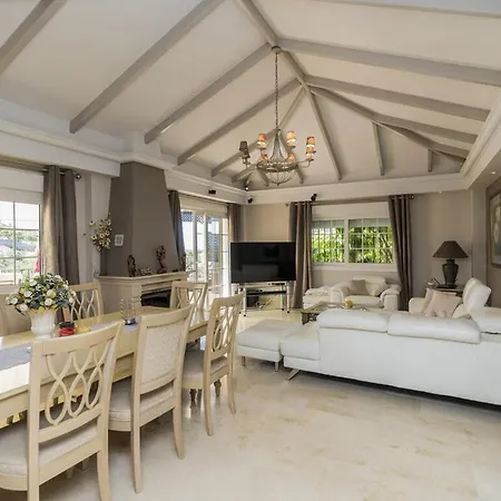 Casa Isabella فيلة ماربيا