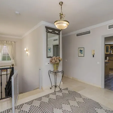 Casa Isabella ماربيا