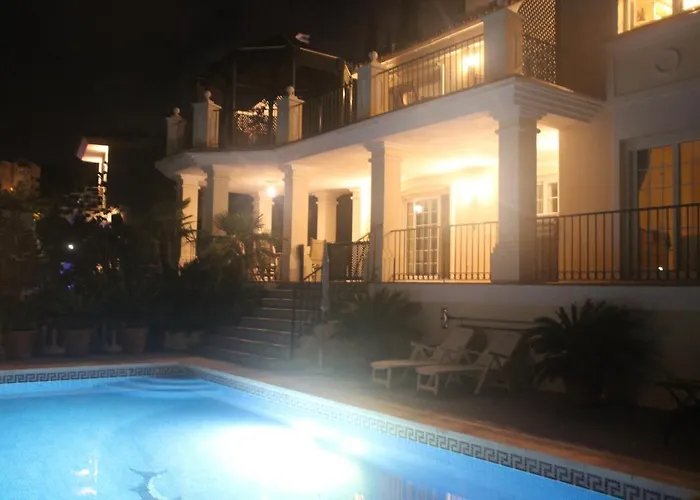 Casa Isabella ヴィラ マルベーリャ